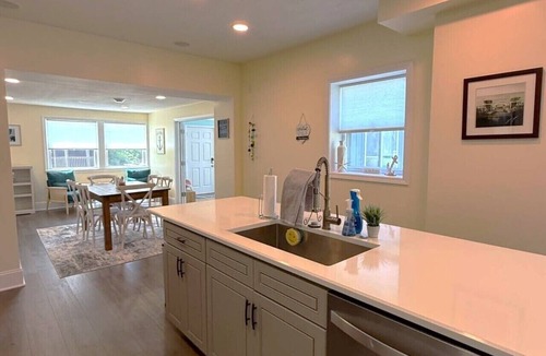 Gypsum House | Five bedroom in United States of America, Sandusky