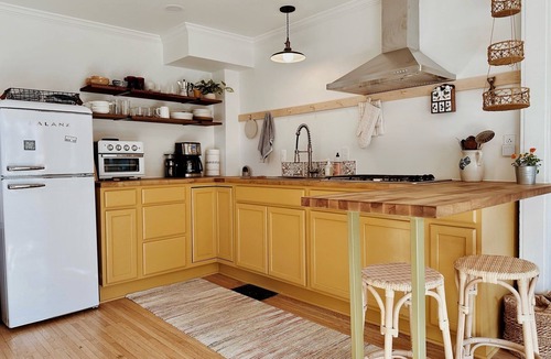 Downtown Rochester House | Flower City Abode- Park Ave Roc 2bd- 2 bath House- Updated!