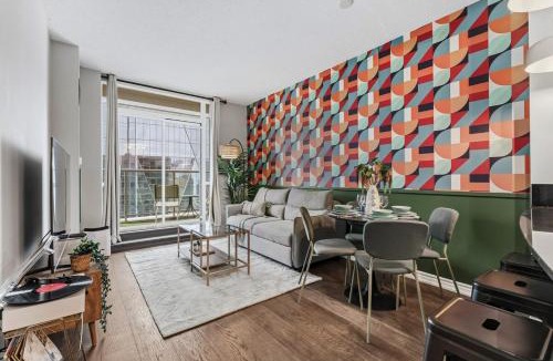 Downtown Toronto Apartment | Free Parking + Vinyl Vibes | 2BR/2BA Downtown