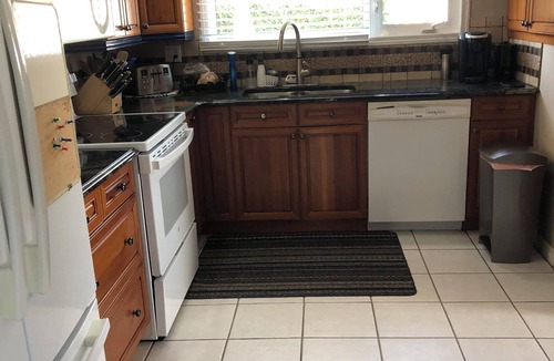 Beaumont House | Full Bungalow Beaumont S of Edmonton