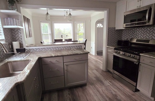 Dearborn Heights House | Fully Furnished Insurance Housing 3BR Home