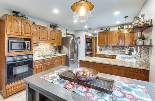Melmore House | Fun w/Family! Peaceful Countryside Tiffin Retreat