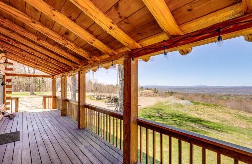 Walpole House | Furnished Deck + Views: Walpole Cabin Retreat