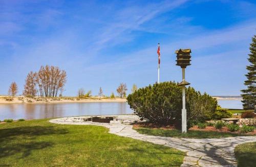 Wasaga Beach House | Garden House at Evergreen Resort in Wasaga Beach