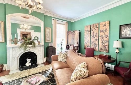 Oswego Bed & Breakfast | Gardenia Suite - The Belvedere Inn