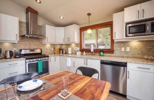 Port Renfrew House | Going Coastal ABC - Oceanfront - Pet Friendly