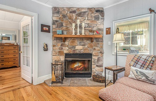 Union Pier Cottage | Gorgeous Lake Michigan Home w/Free WiFi, Screened-In Porch, Private Hot Tub/Yard
