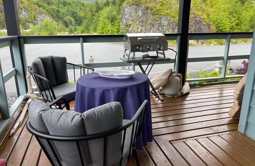 Telegraph Cove Apartment | Gorgeous Ocean View Studio Suite at The Cottage at the Cove Telegraph Cove