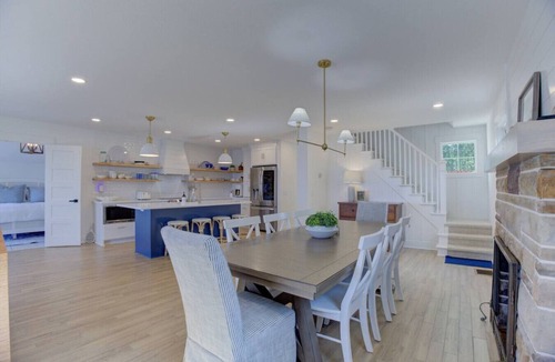 Huron House | Gorgeous Waterfront Retreat - 4bdrms/3.5bths