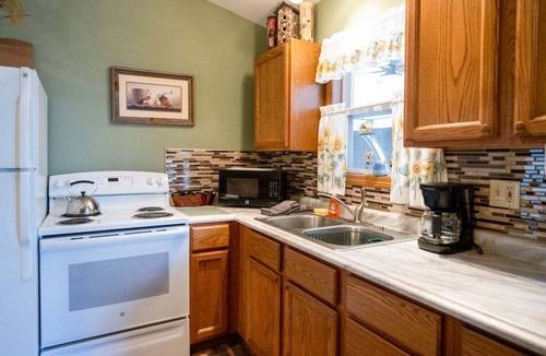 Saugatuck Cottage | Goshorn Lake Resort Cottage #22