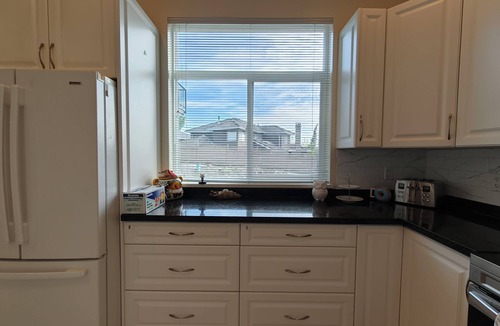 Burnaby House | Great Vancouver Private Room with Private bathroom & Free Parking