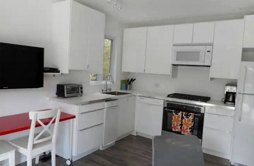 Frontenac Cottage | Group of Cottages Great for Family or Group Reunions in Ontario