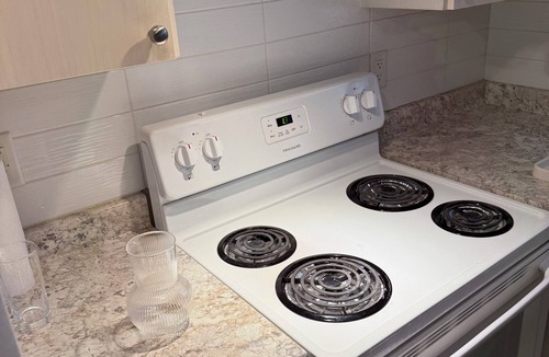 Guildford House | Guildford Cozy Stay - Perfect Location to Access Major Vancouver Attractions