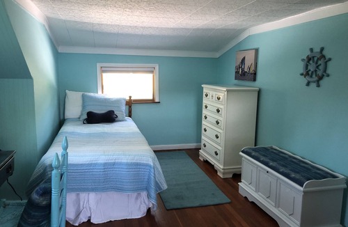 Town of Jerusalem Cottage | Gull Cottage on Keuka Lake. Waterfront, kayaks, fire pit near wineries.