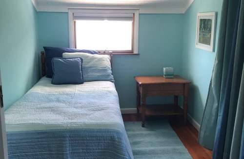 Town of Jerusalem Cottage | Gull Cottage on Keuka Lake. Waterfront, kayaks, fire pit near wineries.