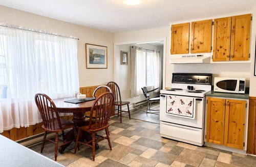 Twillingate House | Gus & Nellie's Place