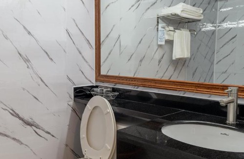 Cowansville Hotel | Hôtel Cowansville