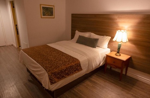 Cowansville Hotel | Hôtel Cowansville