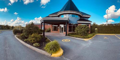 Asbestos Hotel | Hôtel Val-des-Sources