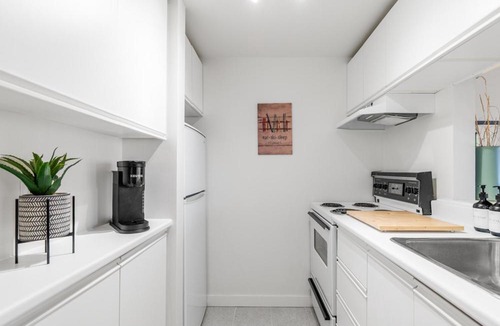 Stoneham Apartment | Hameau 26-33 studio