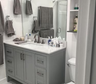 Stephenson Point House | Hammond bay planta house