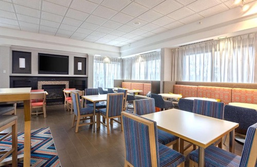 West Seneca Hotel | Hampton Inn Buffalo-South/I-90
