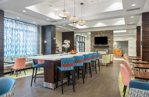 Winnipeg Hotel | Hampton Inn by Hilton Winnipeg
