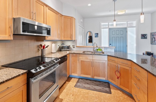 Ucluelet Condo | Harbour Hideaway I Waterfront I Marina I BBQ|View