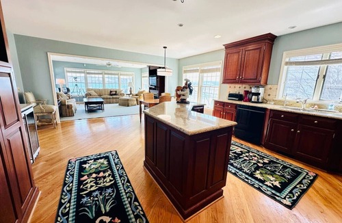 Penn Yan House | Hart To Hart Getaway on Keuka Lake