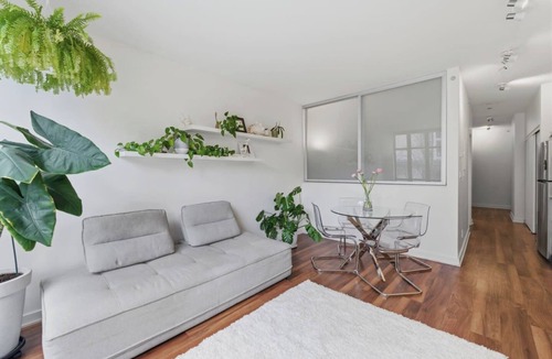 Yaletown Condo | Heart of Granville - Walk Everywhere