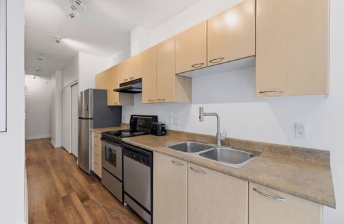 Yaletown Condo | Heart of Granville - Walk Everywhere