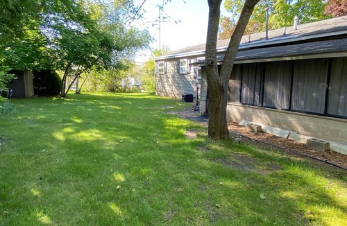 Suttons Bay House | Heart of it all - Suttons Bay