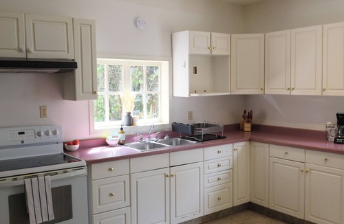 Nakusp House | Heritage Home on Broadway