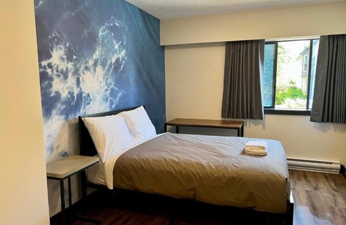 Davie Village Hostel | HI Vancouver Downtown - Hostel