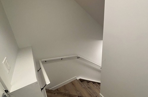 Airdrie House | Hidden Gem | Executive Suite, Private Entrance + 2BR