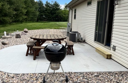 Baraboo House | Hideout Haven