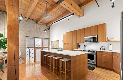 Downtown Edmonton Apartment | Historic Art Loft | Walk to Rogers | Free Parking