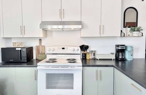 Quartier 5-4 Apartment | Historic Charm & Modern Comfort | Sleeps 8