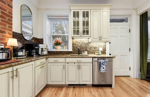 Bloomfield House | Historic Gem | Soaking Tub Fire Pit EV Charger