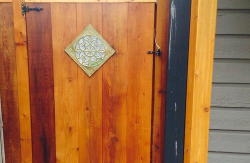James Bay House | Historic James Bay. Walk to Town. Steps to Fishermans Wharf & Inner Harbour