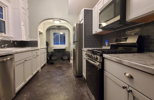 Lorain House | Historical 6 bed home, game room, short walk to beach & harbor lighthouse views.