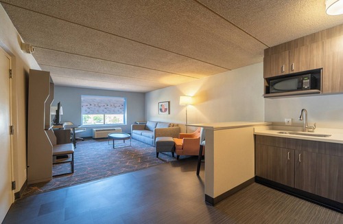 Independence Hotel | Holiday Inn Cleveland-S Independence by IHG