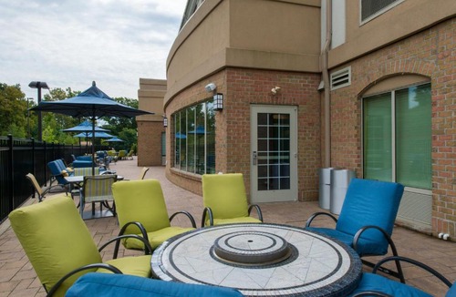 Dickson City Hotel | Holiday Inn Express and Suites Dickson City by IHG