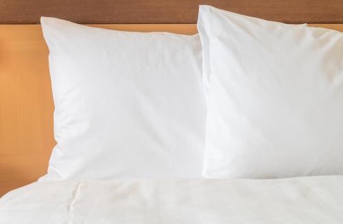 Niagara Falls Hotel | Holiday Inn Express & Suites Niagara Falls by IHG