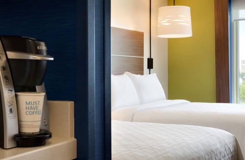 Painesville Hotel | Holiday Inn Express & Suites Painesville - Concord by IHG