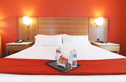 Banff Trail Hotel | Holiday Inn Express & Suites Calgary NW - University Area by IHG