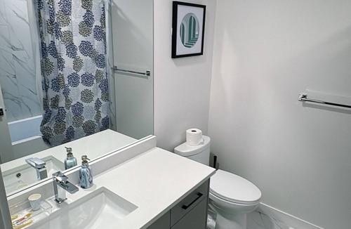 Division No. 11 House | HomeAwayFromHome- Free parking!