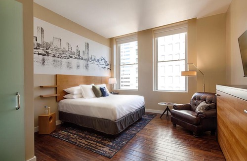 Downtown Baltimore Hotel | Hotel RL Baltimore Inner Harbor