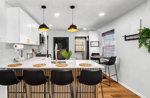 Parma House | HotTub|Game Room|Air Hockey|Nintendo Wii|Sleeps 8