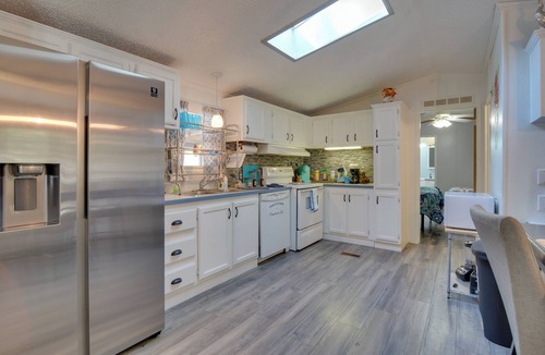 Prudenville House | Houghton Lake Area Home w/Fire Pit & Yard!